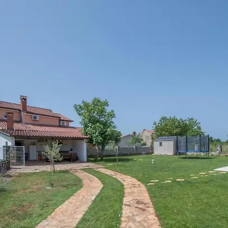 Rafael By Partner Tourist Agency Umag